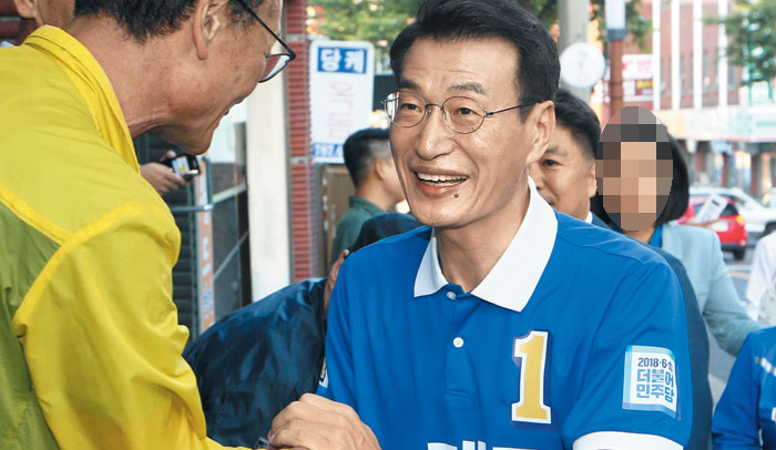지난해 지방선거에 더불어민주당 제주지사 후보로 출마한 청와대 문대림 전 제도기획비서관. /성형주 기자