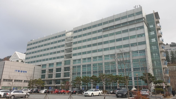 직류전력거래시스템을 구축하고 실증할 단지로 선정된 조선대 IT융합관./권경안 기자