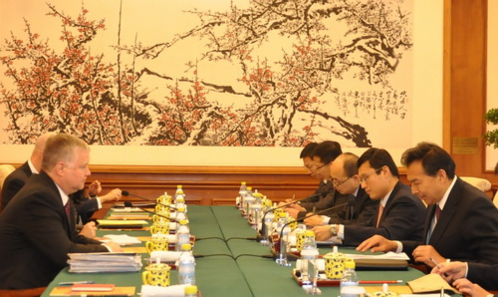 중국 베이징에서 만난 비건 특별대표(왼쪽)와 뤄자오후이 부부장(오른쪽). /중국 외교부 홈페이지