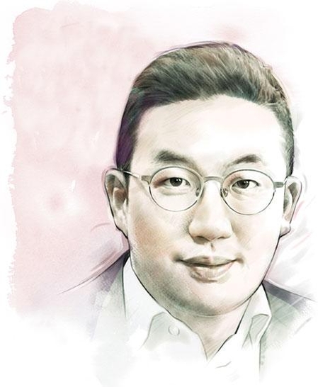 구광모 LG그룹 회장, 1978년 서울 출생, 영동고, 미 로체스터 인스티튜트 공과대학, 2006년 LG전자 재경 부문 대리 입사, 2013년 LG전자 HE사업본부 부장, 2015년 (주)LG 시너지팀 상무, LG전자 B2B사업본부 ID 사업부장