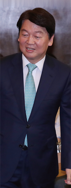 총선을 3개월 앞두고 최근 정계복귀를 선언한 안철수 전 국민의당 대표. photo 뉴시스