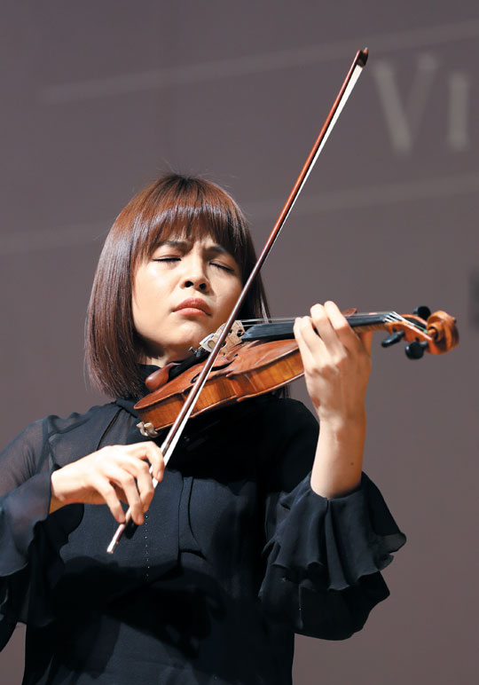 이지윤