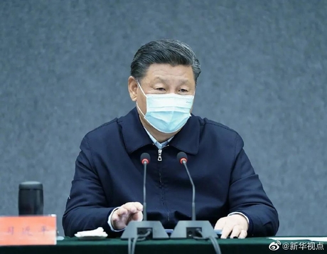 시진핑 중국 국가주석이 2일 베이징에 있는 신종 코로나바이러스 전염병 연구기관을 방문해 “바이러스의 근원을 연구하라”고 지시했다. /중국 신화사