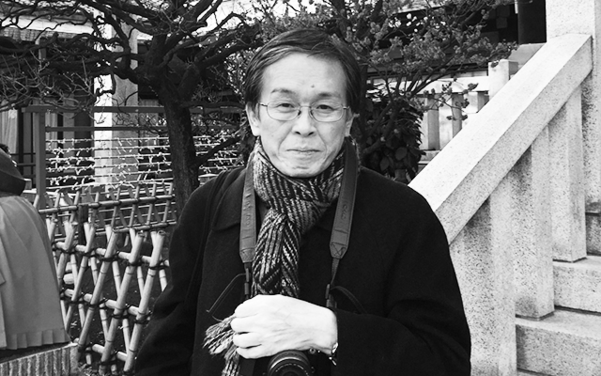 요즘에 사진을 찍는 취미가 생겼다는 기시미 이치로.