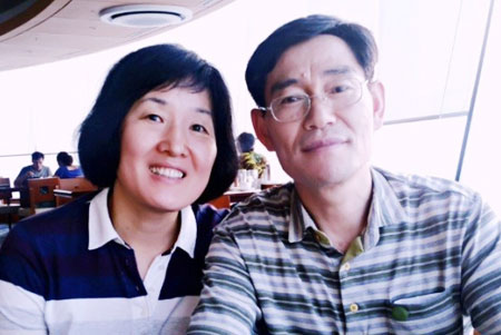 5명의 환자에게 장기를 기증한 정현숙(왼쪽)씨가 생전에 남편인 김종섭씨와 함께 한 모습.