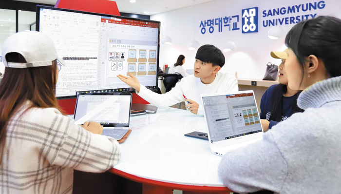 상명대는 프로젝트, 창업 활동 등 직접 설계한 프로그램을 학점으로 인정하는 ‘자기설계학기(학점)제’ 등을 통해 혁신적인 융복합 인재를 배출하고 있다./상명대 제공