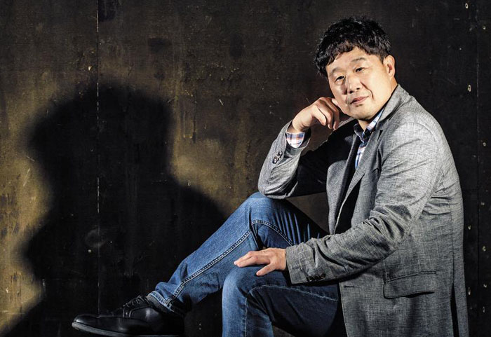 지난해 10월 '윤지오 사기극과 그 공범들'을 펴낸 서민 교수는 본지 인터뷰에서 '내 편만 옹호하는 진영 논리가 판단력을 마비시킨다'고 했다.