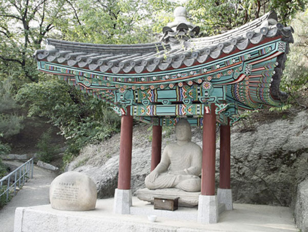 보물 제1977호 경주 방형대좌 석조여래좌상 /문화재청