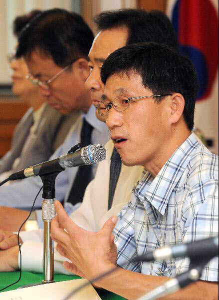 진중권 전 동양대 교수가 26일 페이스북에서 '정의당의 위기는 정의와 공정을 부르짖지 못했던 까닭'이라고 했다./조선DB
