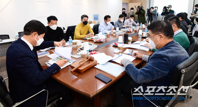 KBO실행위가 오는 31일 자가격리에 들어간 외국인 선수들 관련 문제를 논의하기로 했다. 최문영 기자 deer@sportschosun.com