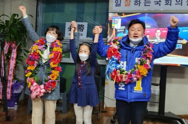 /최인호 당선인 측 제공