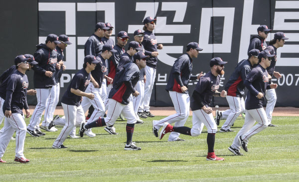 Last year Lotte Giants is undergoing a new transformation with the appointment of Seong Min-kyu. / Yonhap News