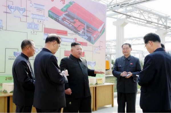 김정은이 지난 1일 순천인비료공장 준공식에 참석했다고 북한 매체들이 2일 보도했다/노동신문