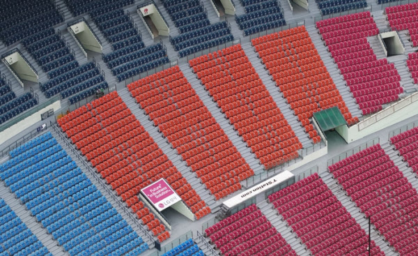 The audience at Jamsil Baseball Stadium in Seoul, where the opening games of Doosan and LG were held on 5, the opening day of professional baseball 2020, is empty. / Yonhap News