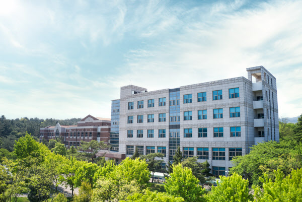 영남대학교 법학전문대학원 전경/영남대