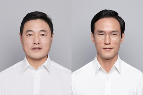 (왼쪽부터)조현식 한국타이어월드와이드 총괄부회장, 조현범 한국타이어 사장./한국타이어