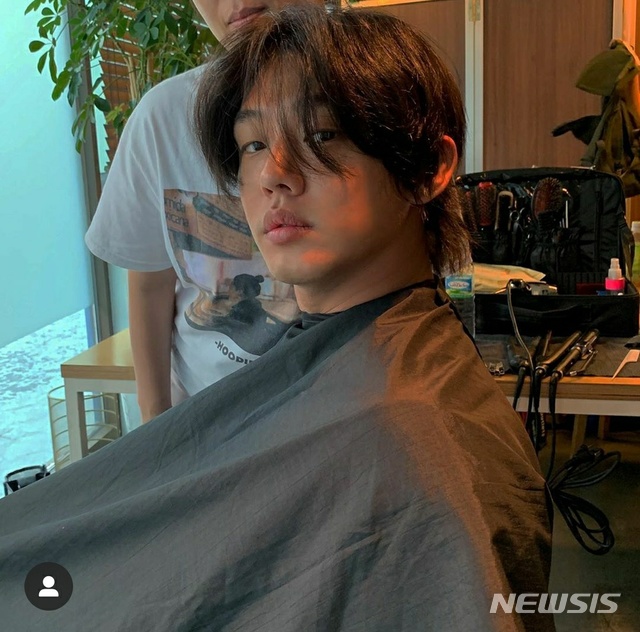 유아인/첨
