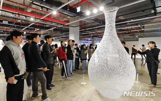 청주공예비엔날레 도슨트