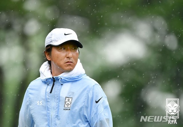  U-16 축구대표팀 송경섭 감독 