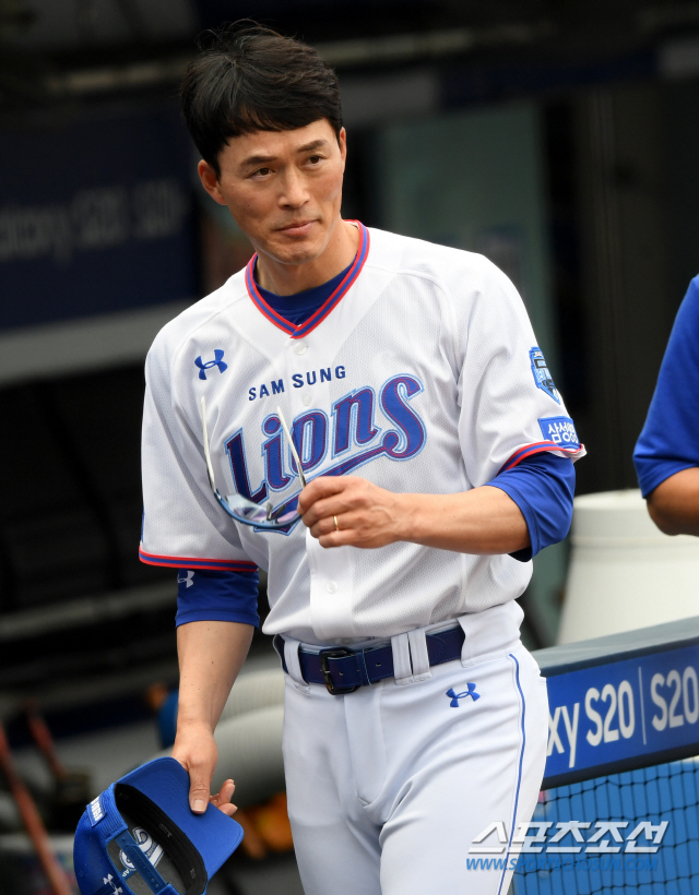 LG 트윈스와 삼성 라이온즈의 2020 KBO 리그 경기가 4일 대구 삼성라이온즈 파크에서 열렸다. 사진은 삼성 허삼영 감독. 대구=허상욱 기자 wook@sportschosun.com/2020.07.04/