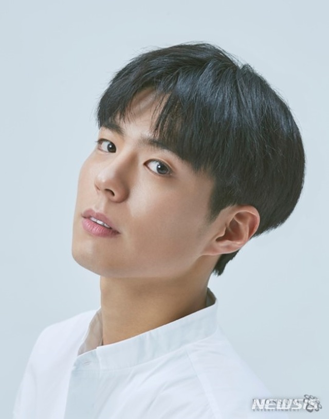 탤런트 박보검