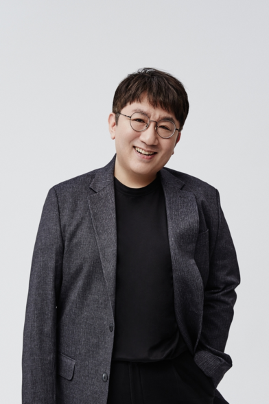 ‘BTS Father’ Bang Si-hyuk rises to 500 U.S. variety enterprise leaders