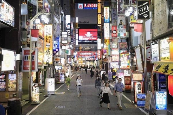 일본, 7 일 연속 3,000 명 이상 확인 … “조만간 7 일 비상 사태 선포”