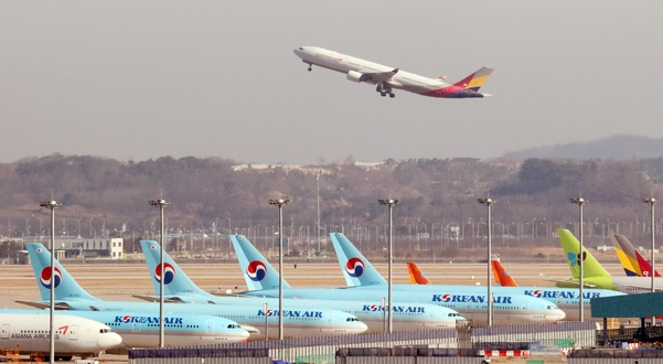 국민 연금 공단, 대한 항공의 아시아나 인수 반대 결정 … “주주 가치 훼손”