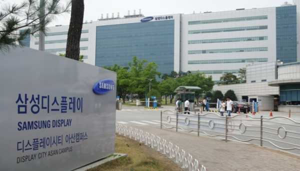 Samsung·LG, fierce competition for OLED leadership emerging as’second semiconductor’