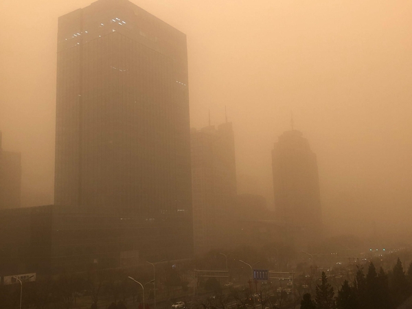 Yellow sand from China nationwide “Please bring a mask”…  The highest temperature during the day is 13 degrees Celsius in Seoul