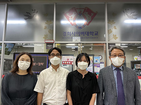 경희대학교 e-campus 온라인 강의 안내 : 네이버 블로그 경희사이버대학교·몽골 이데르 대학교, Kf Global E-스쿨 한국어교육 사업 통해 교류 확대 - Life & Learning - 라이프&러닝 > Lifenlearning > Campus News” style=”width:100%” title=”경희사이버대학교·몽골 이데르 대학교, KF Global e-스쿨 한국어교육 사업 통해 교류 확대 – Life & Learning – 라이프&러닝 > lifenlearning > Campus News”><figcaption>경희사이버대학교·몽골 이데르 대학교, Kf Global E-스쿨 한국어교육 사업 통해 교류 확대 – Life & Learning – 라이프&러닝 > Lifenlearning > Campus News</figcaption></figure>
<figure><img decoding=