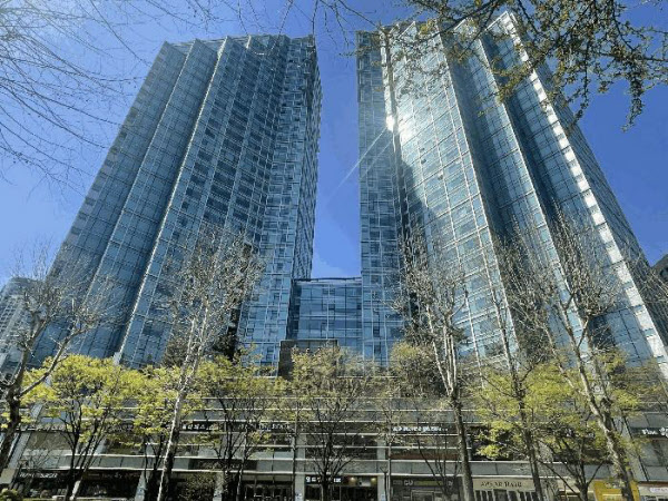 [땅집고] 오는 9월 14일 입찰을 진행하는 서울 영등포구 여의도동 '롯데캐슬아이비' 주상복합. / 땅집고옥션