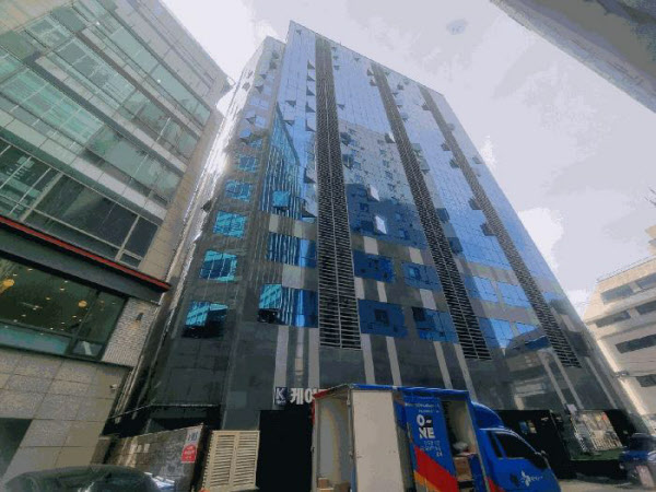 [땅집고] 오는 9월 22일 입찰을 진행하는 서울 강남구 역삼동 '케이타워오피스텔'. / 땅집고옥션