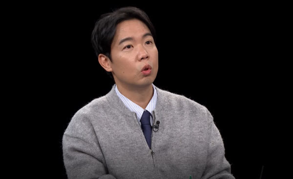 [땅집고] 지난 7월 주식시장 진입을 말리는 개그맨 황현희의 발언이 다시금 주목받고 있다. /TV CHOSUN