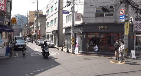 [땅집고] 서울 성동구 성수동 연무장길 상권 일대의 모습. /강태민 기자