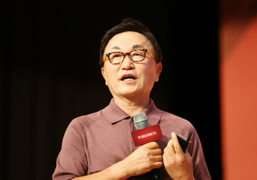 골프장에  임대아파트를 짓자는 제안을 한 박현주 회장/연합